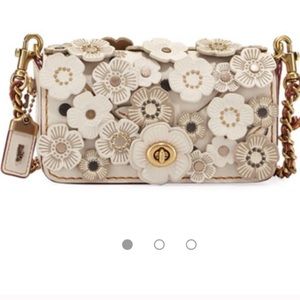 Coach Tea Rose Appliqué Dinkier Cross Body Bag
